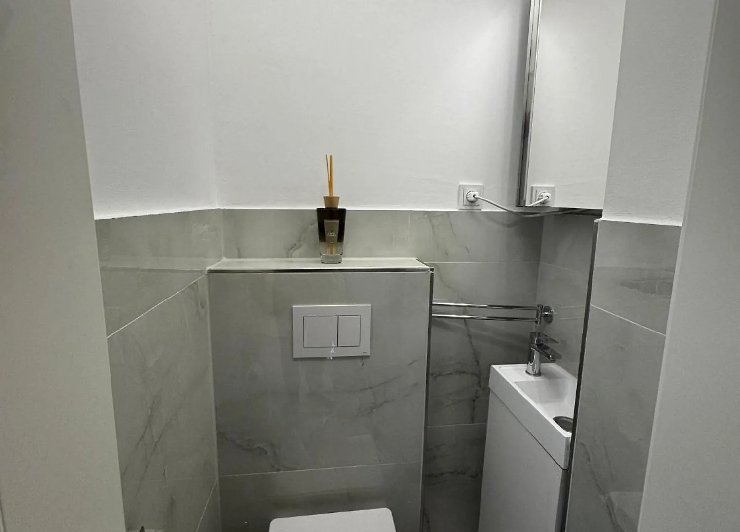 Rheinblick Suite Oberkassel Duesseldorf 0*, Dusseldorf