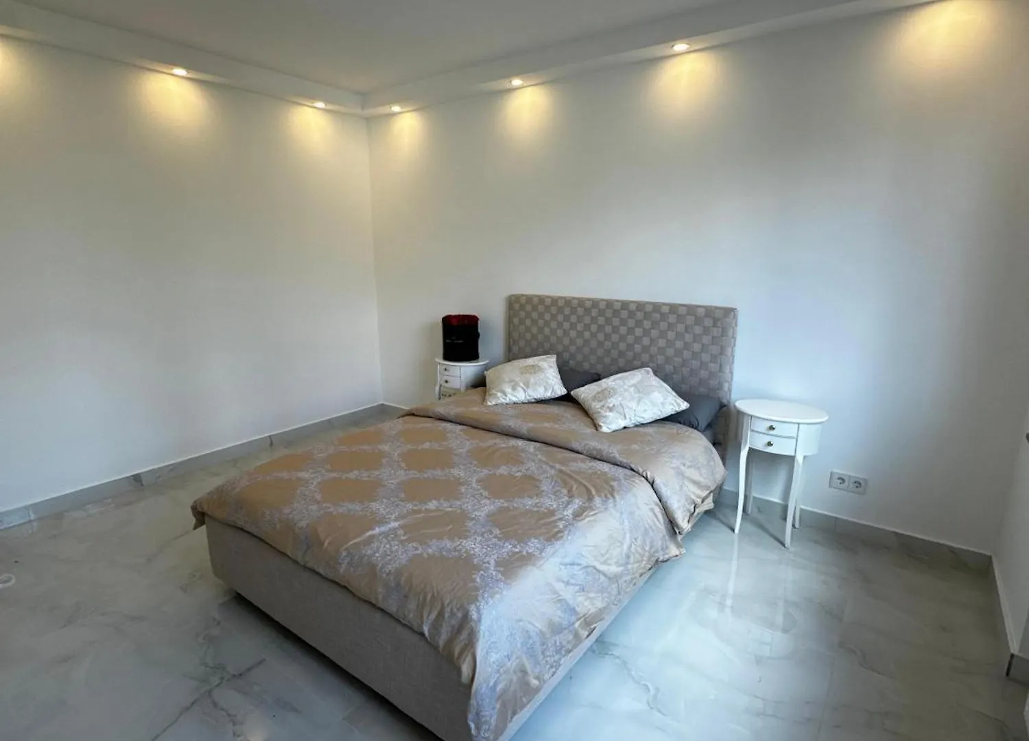 Rheinblick Suite Oberkassel Duesseldorf 0*, Dusseldorf